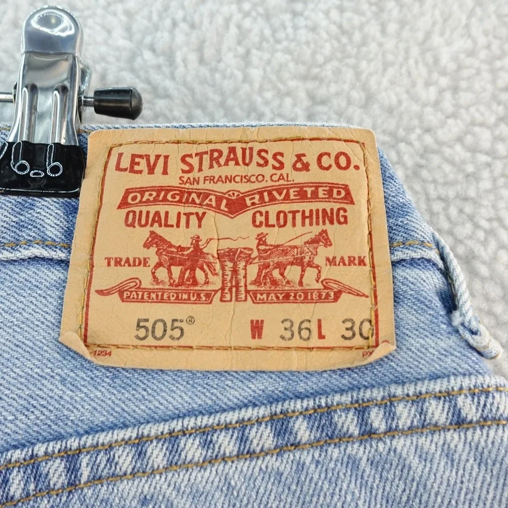 Vintage Levis 505‎ Mens 36x30 Jeans Light Wash Regular Fit Denim Pants Workwear